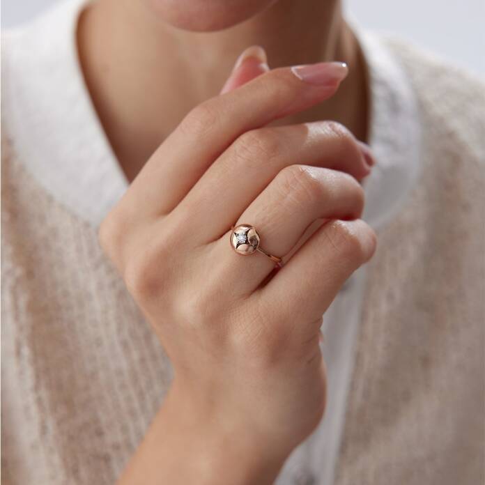 0.03 Ct Pırlanta Tektaş Kutup Yıldızı Yüzük - 1