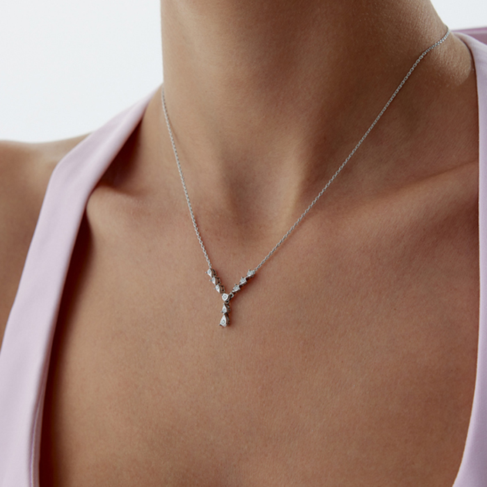 0.05 Karat Sıra Damla Pırlanta Kolye - Özkonak (1)