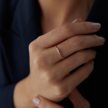 0.06 Ct Pırlanta Asimetri Yüzük - Gökhan Bera