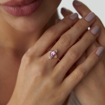 0.16 Ct Pırlanta Oval Pembe Safir Tasarım Yüzük - Siempre