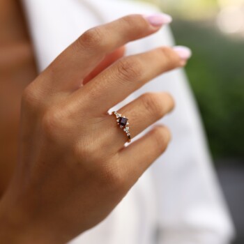 0.16 Ct Pırlanta Princess Garnet Yüzük - Siempre