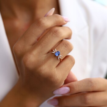 0.19 Ct Pırlanta Angle Blue Topaz Yüzük - Siempre