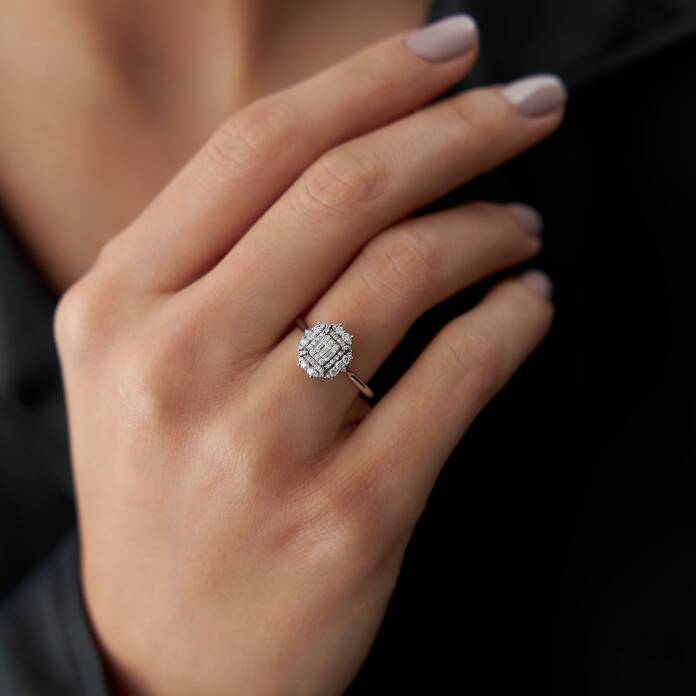 0.26 Ct Pırlanta Che Baget Yüzük - 1