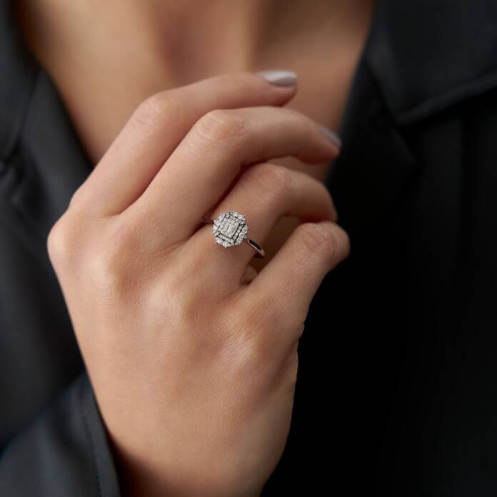 0.26 Ct Pırlanta Che Baget Yüzük - 2