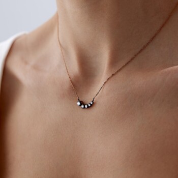 0.28 Ct Elmas Süzme Salıncak Kolye - Özkonak (1)