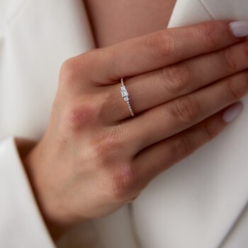 0.29 Ct Pırlanta Üç Taşlı Yüzük - Siempre (1)