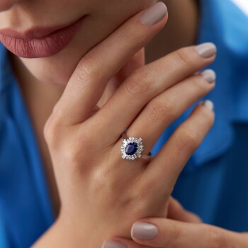 0.76 Ct Pırlanta Baget Safir Yüzük - Siempre