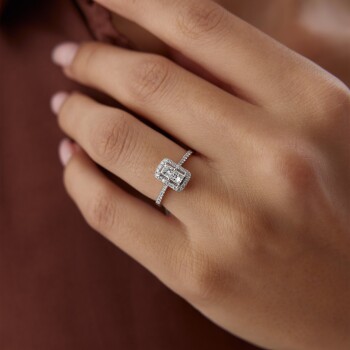 0.40 Ct Pırlanta Heta Parçalı Baget Yüzük - 4