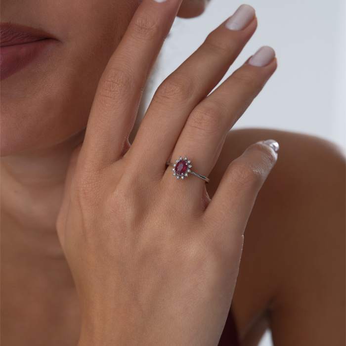 0.41 ct Oval Yakutlu Empire Yüzük - Siempre (1)