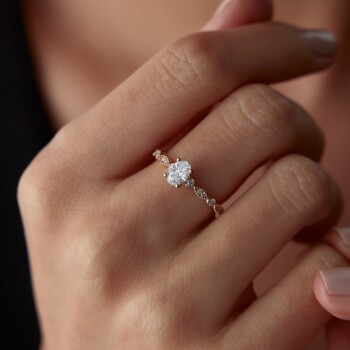 0.65 Ct Oval Pırlanta Yüzük - Siempre (1)