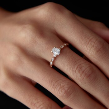 0.65 Ct Oval Pırlanta Yüzük - Siempre