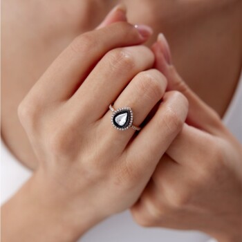 0.70 Ct Elmas Damla Yüzük - Özkonak