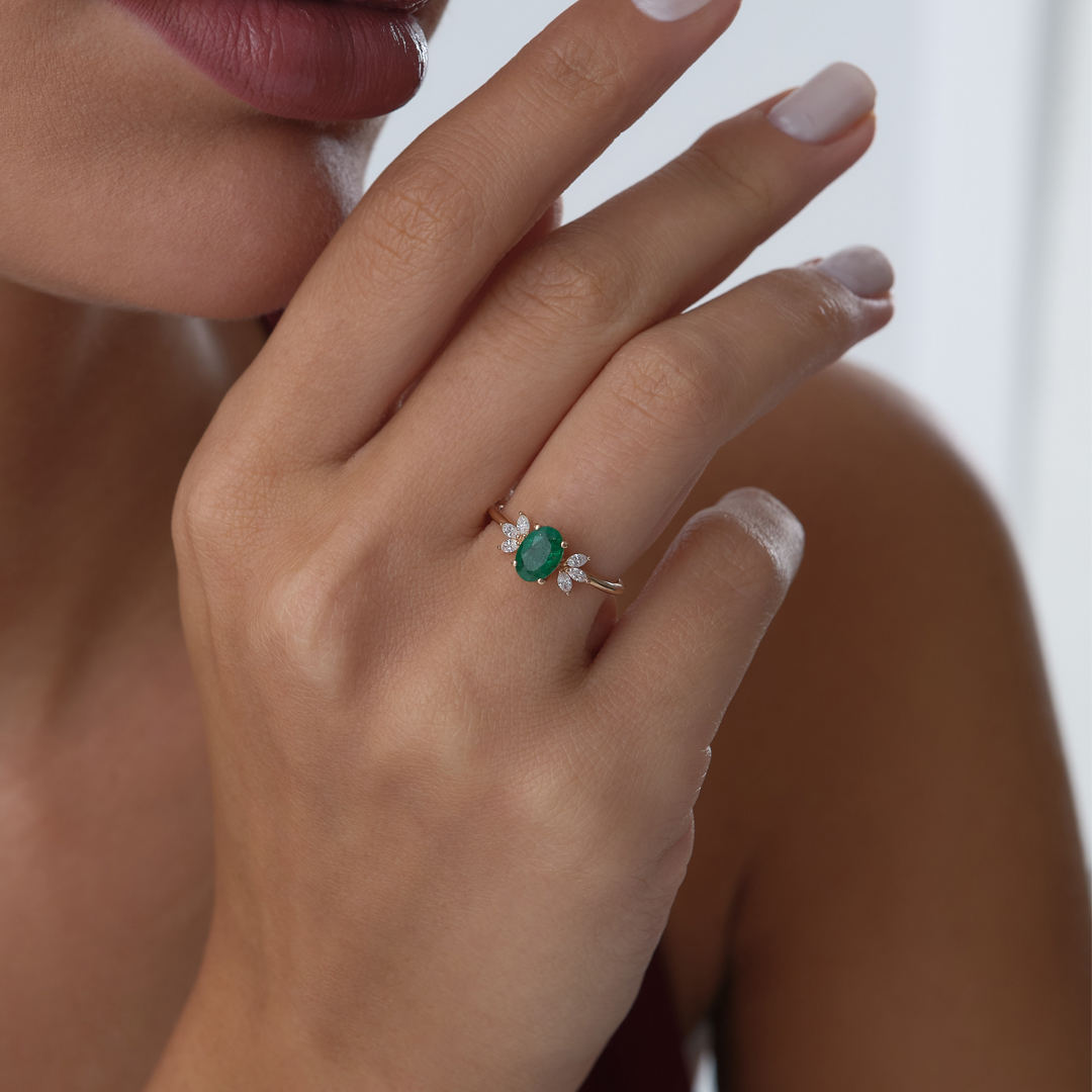 0.70 ct Oval Zümrüt Pırlanta Yüzük - 2