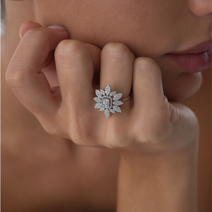 0.72 ct Bagetli Flower Pırlanta Yüzük - 2