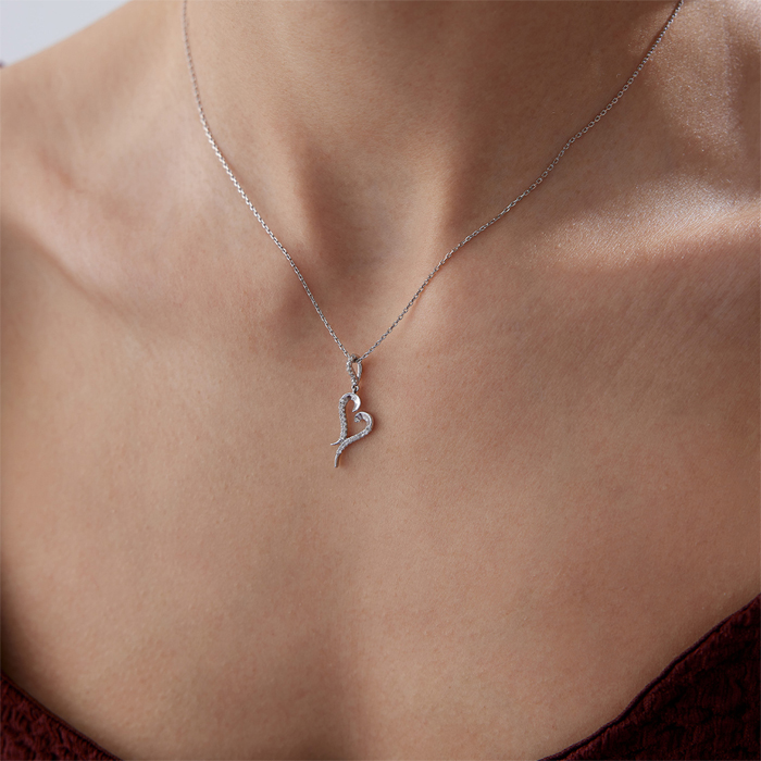 18 Ayar 0.15 Karat Pırlanta Kalp Kolye - Özkonak