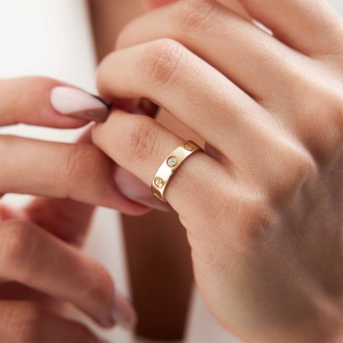 4.20 mm Taşlı Love Alyans - 1