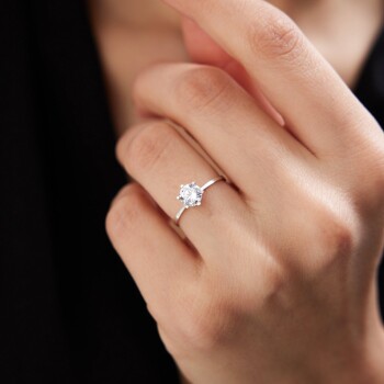 Altı Tırnak Tektaş Yüzük - Oragold Orhan