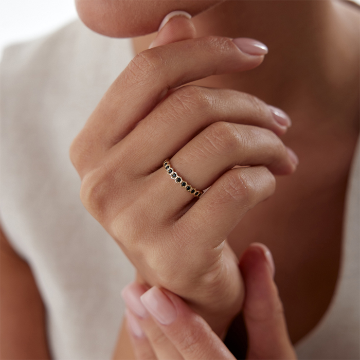 Altıgen Sıralı Siyah Taşlı Yüzük - Gökhan Bera