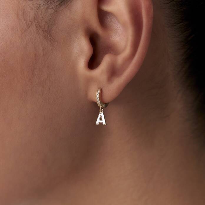 Beyaz Mineli Harf Küpe - 2