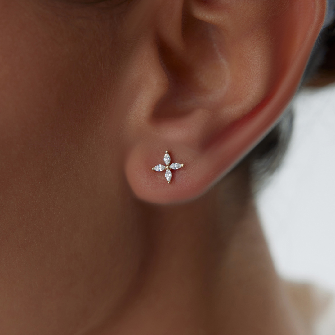 Beyaz Taş Çiçek Küpe - 1