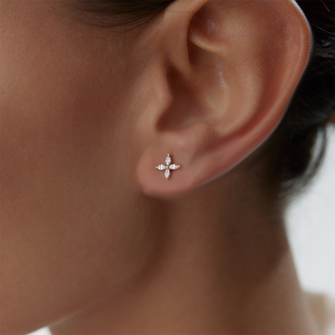 Beyaz Taş Çiçek Küpe - 2