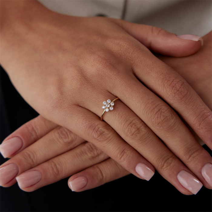 Beyaz Taşlı Çiçek Yüzük - Rayna (1)