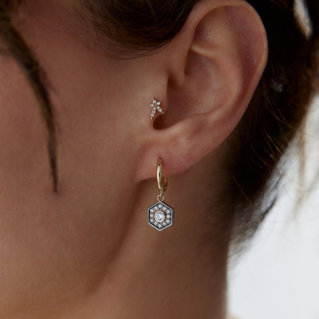 Black Altıgen Küpe - 1