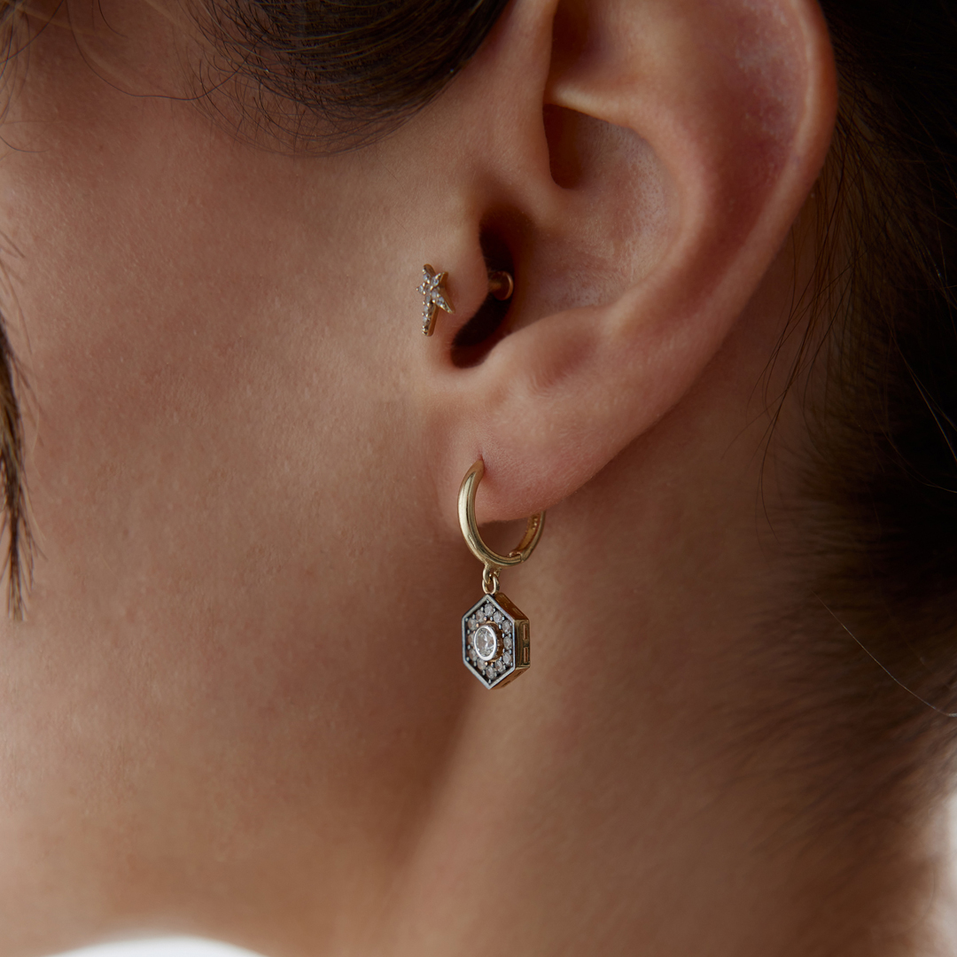 Black Altıgen Küpe - 2