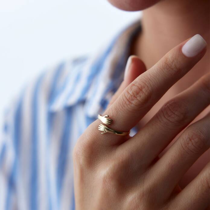 Bombeli Sarılan El Yüzük - 2