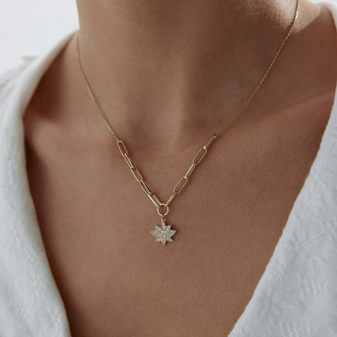 Bright Lotus Kolye - 1