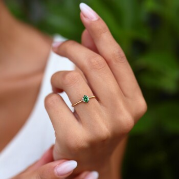 Burgu Yeşil Yüzük - Mazal