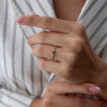 Chain Rectangle Green Yüzük - RİTİM