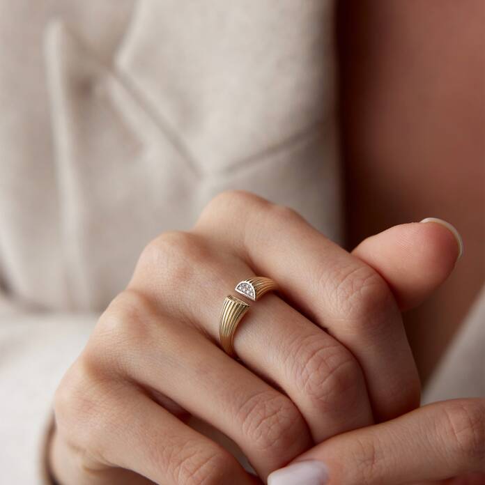 Çizgili İçi Taşlı Yüzük - 1