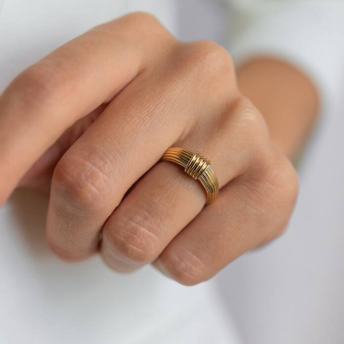 Çizgili Yüzük - 1