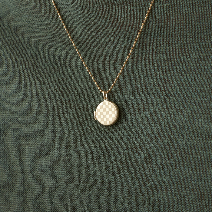 Damalı Yuvarlak Kapaklı Erkek Kolye - Koçak