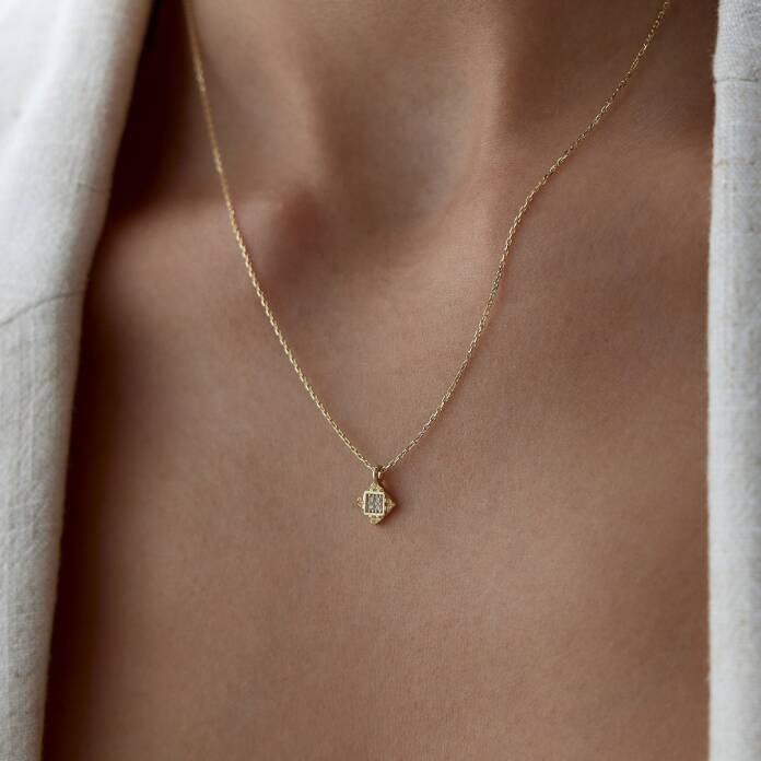 Dört Taşlı Dörtgen Kolye - 1