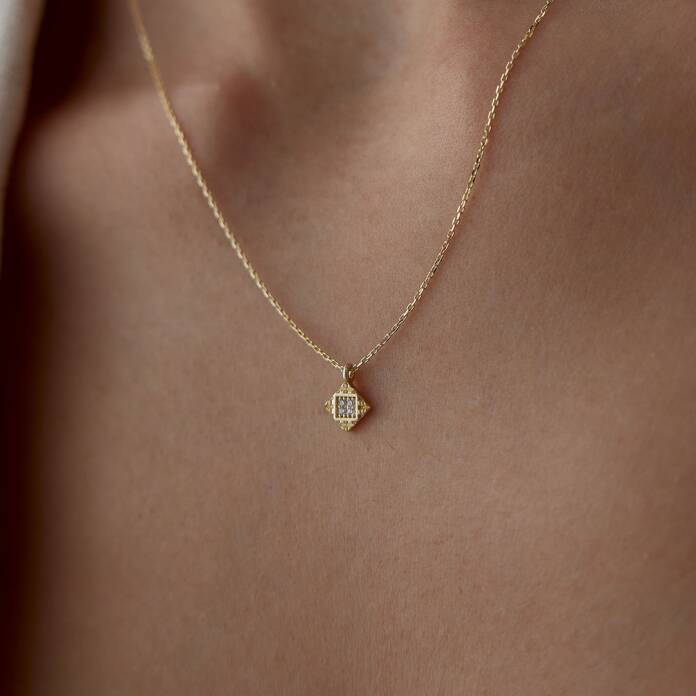 Dört Taşlı Dörtgen Kolye - 2