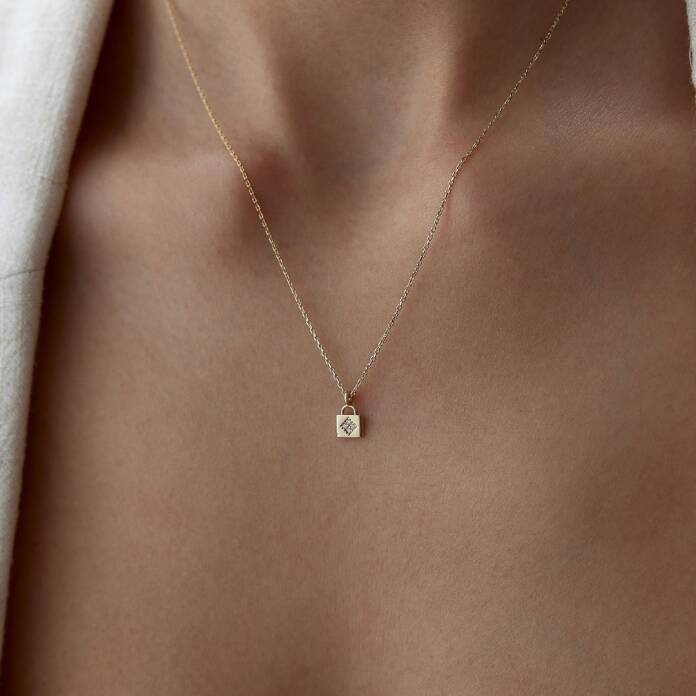 Dört Taşlı Kilit Kolye - 1