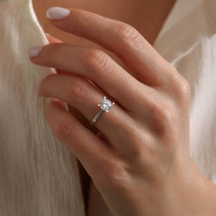 Dört Tırnaklı Tektaş Yüzük - 1