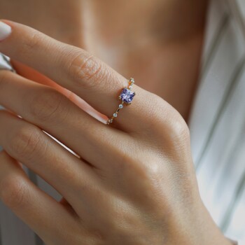 Emerald Mor Yüzük - Nüans