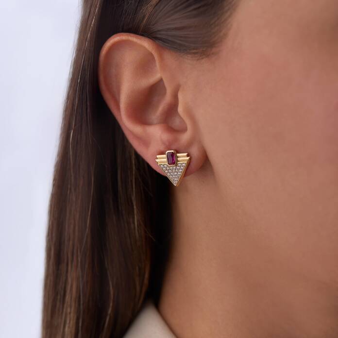Fuşya Taşlı Üçgen Tasarım Küpe - 1