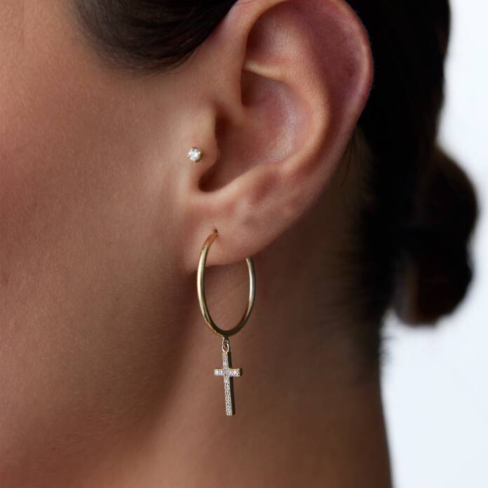 Geniş Halka Sallantılı Haç Küpe - 1