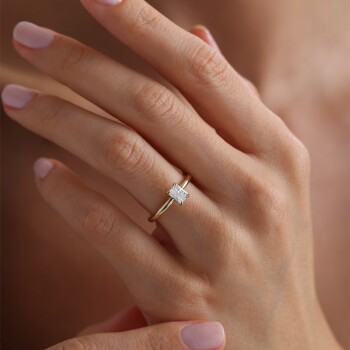 GIA Sertifikalı 0.50 Ct Emerald Tektaş Yüzük - Siempre (1)