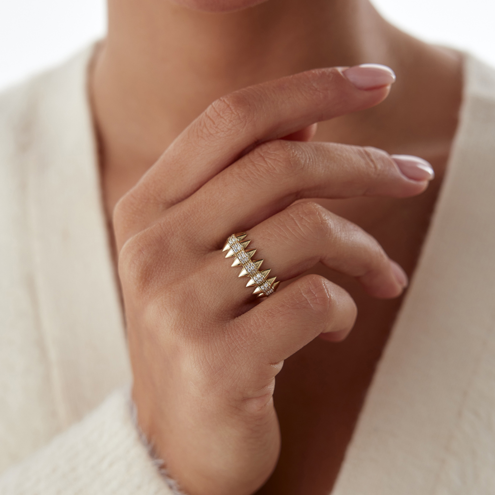 Gömme Taşlı Taç Yüzük - Özer (1)