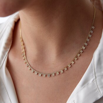 Gurmet Zincire Kare Taşlı Kolye - MİST