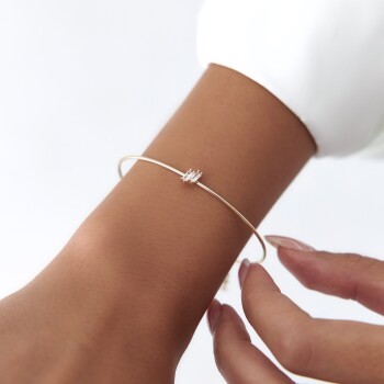 İki Taş Asimetri Kelepçe - Alen