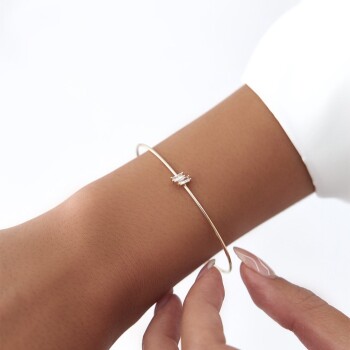 İki Taş Asimetri Kelepçe - Alen (1)