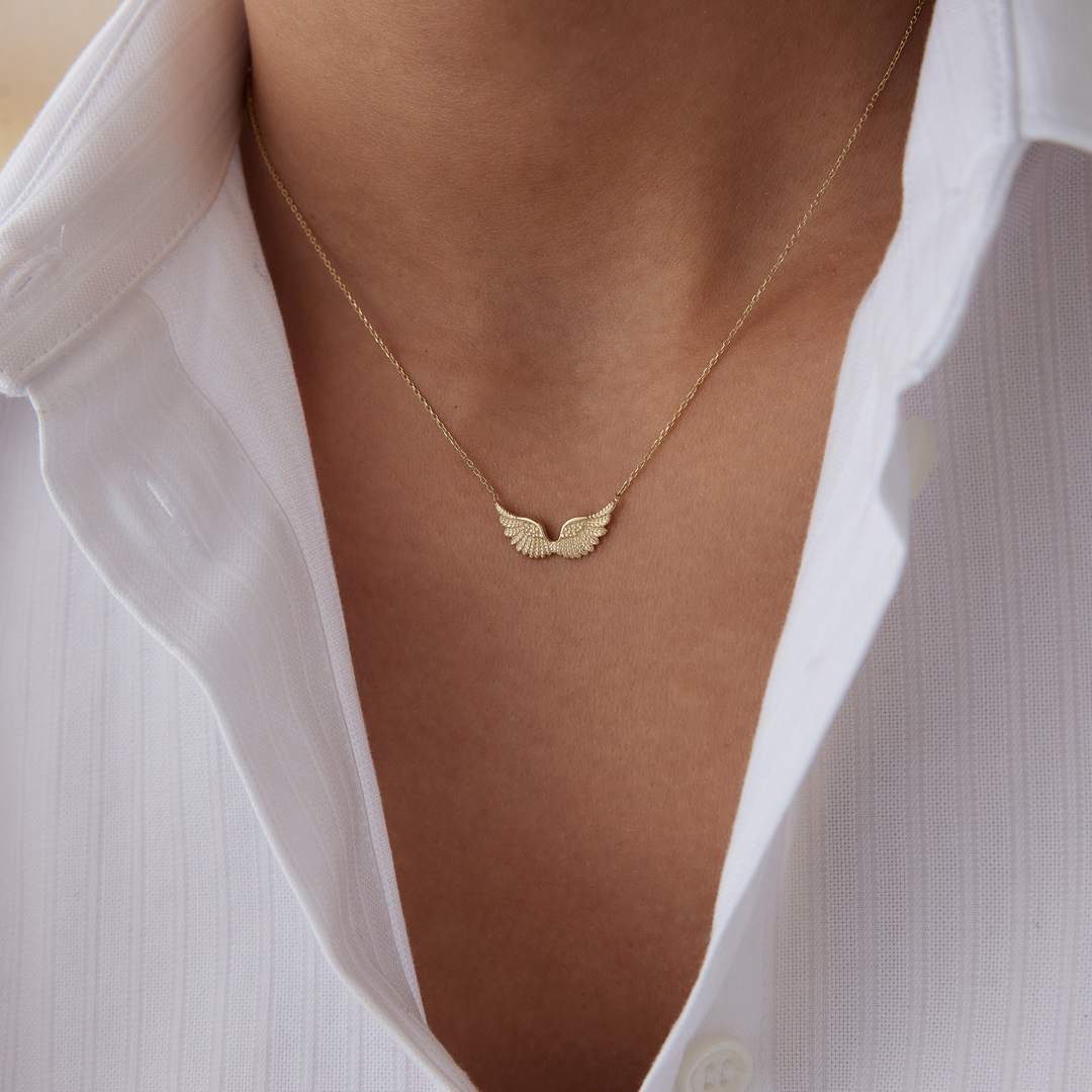 İşlemeli Kanat Kolye - 1