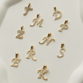 İtalik Çizgi Taşlı Harf Kolye Ucu - Koçak