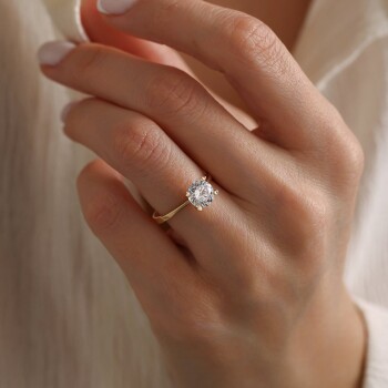 Kalp Tırnaklı Tektaş Yüzük - Oragold Orhan